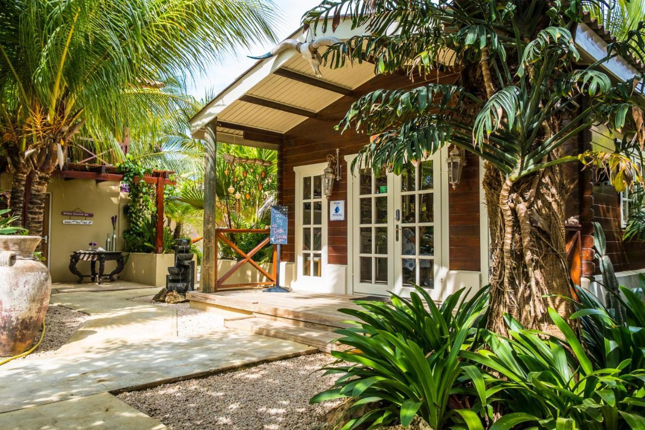 Bamboo Bonaire By Boutique Bonaire Unique Resorts Кралендижк Екстериор снимка