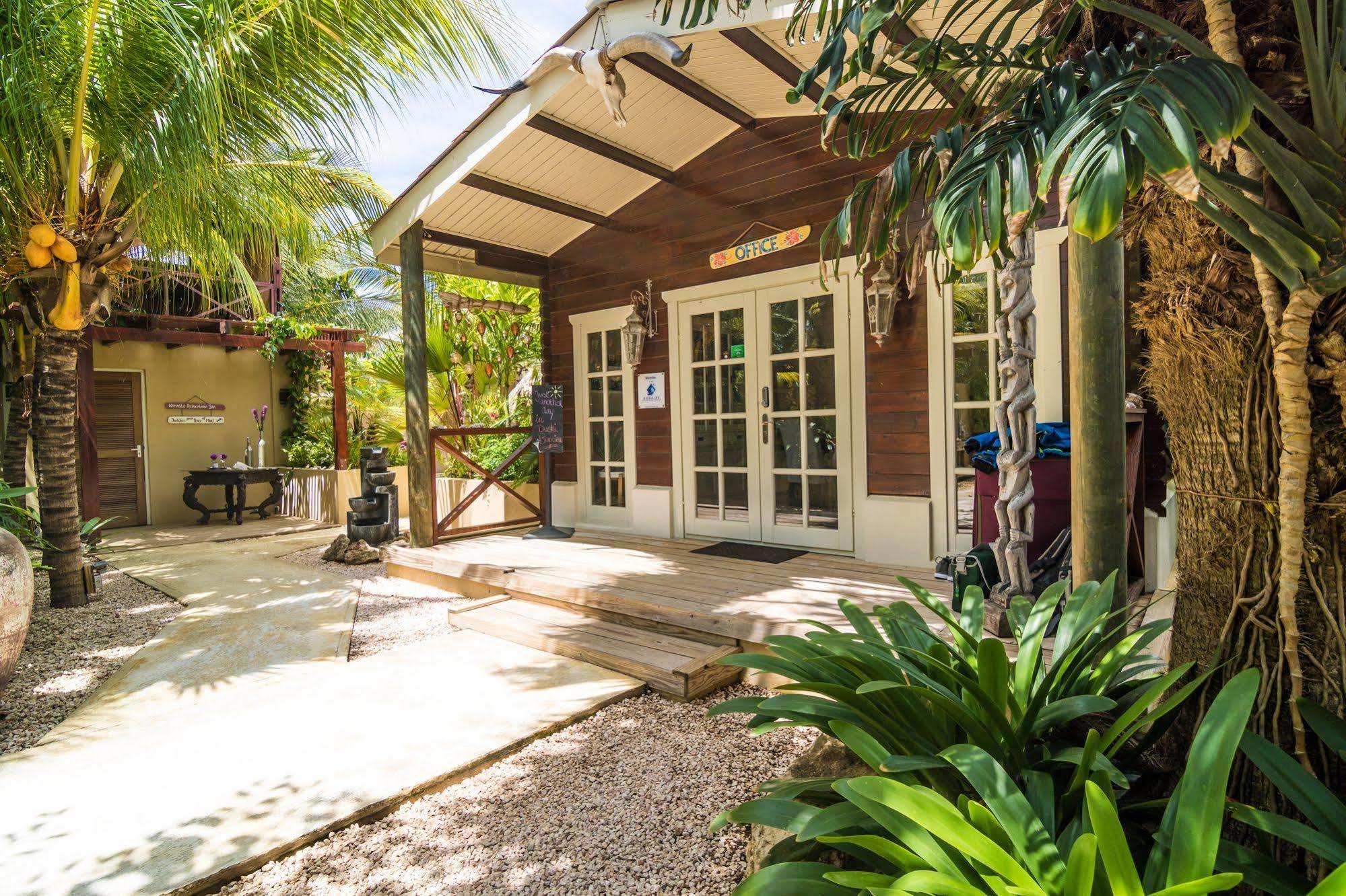 Bamboo Bonaire By Boutique Bonaire Unique Resorts Кралендижк Екстериор снимка
